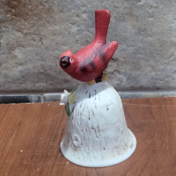 Vintage Red Cardinal Bird Bell Ceramic Figurine - Picture 7 of 9